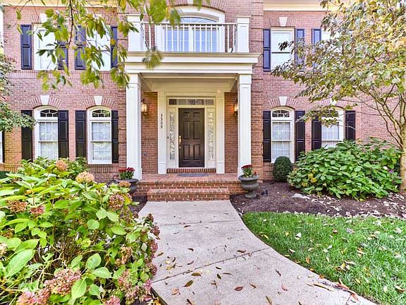 2nd image of 3309 Lauren Oaks Ct
