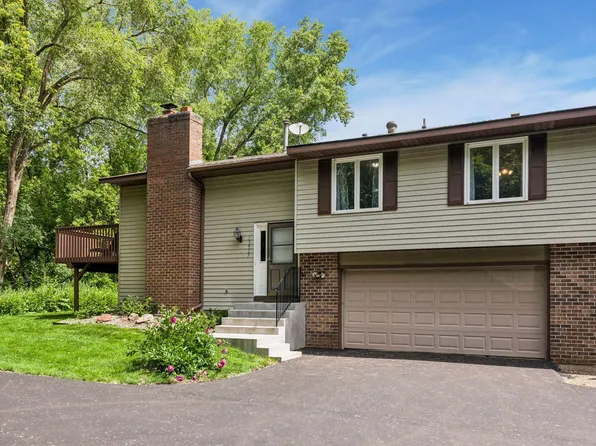 13927 Herald Ct, Apple Valley, MN 55124