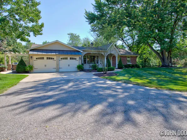 626 Spaulding Ave SE, Ada, MI 49301