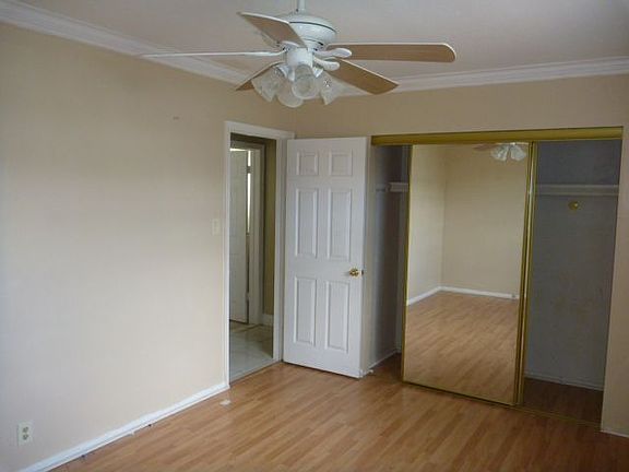 3rd image of 7502 NW 73rd Ave