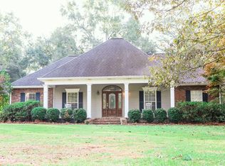 29 Dempsey Conn Rd, Hattiesburg, MS 39401