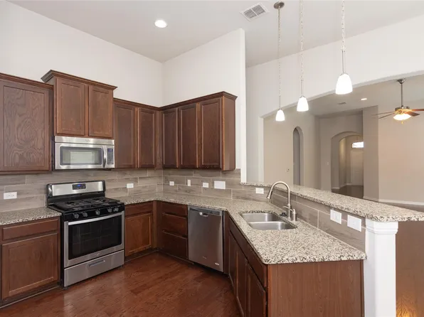 1916 Bobbywoods Ln, Manchaca, TX 78652