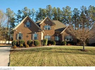1027 Meadowlands Dr, Winston Salem, NC 27107