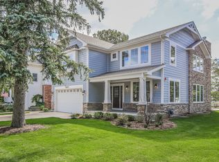 1877 Kiest Ave, Northbrook, IL