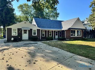 132 Wilkshire Dr, Waterville, OH 43566