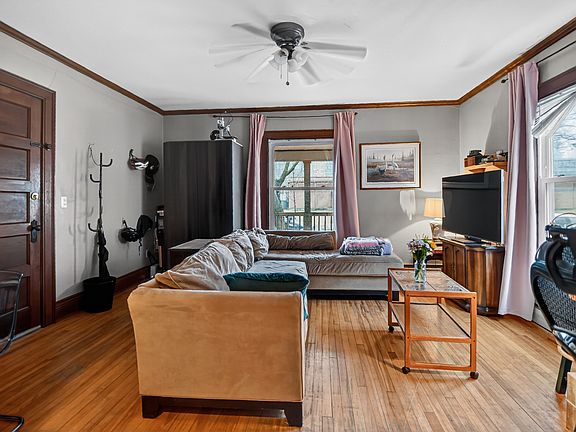 3rd image of 820 E Dayton St #1