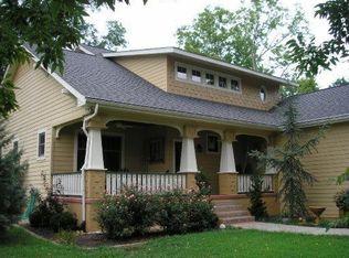 190 Columbus Dr, Lenoir City, TN 37771