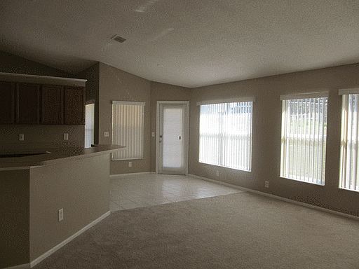 4th image of 6804 Sassanon Ct