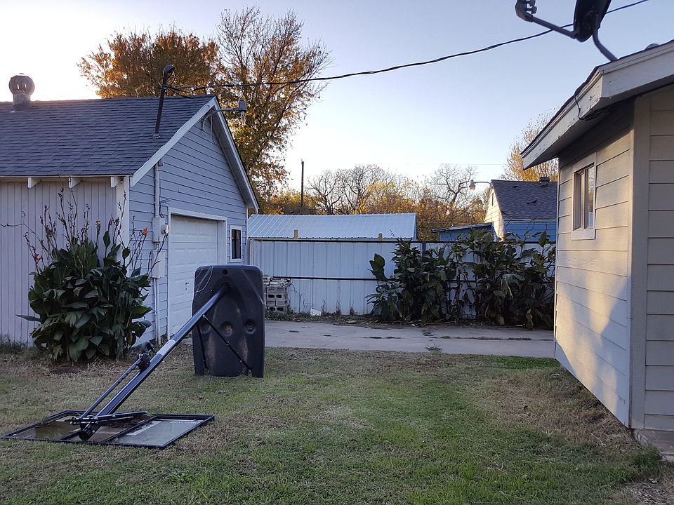 1st image of 3904 Meadowview Dr