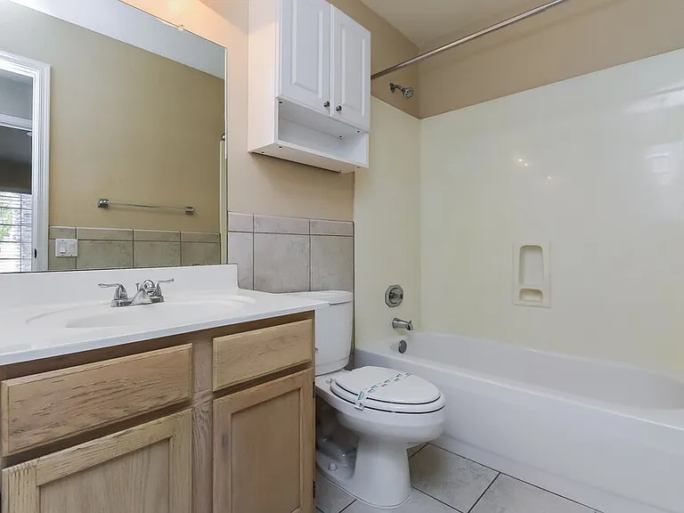 1130 N Meadows Dr — Photo 14