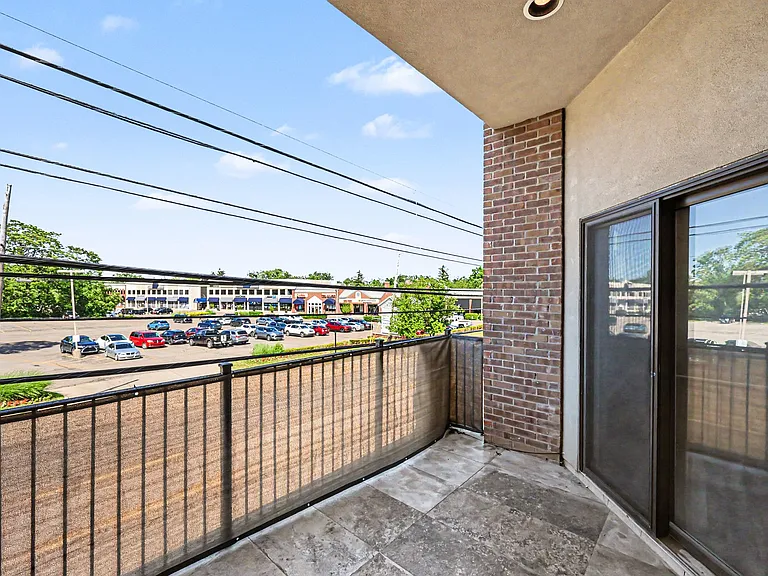 32821 Grand River Ave #B — Photo 17