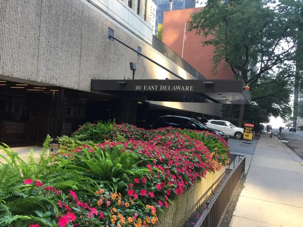 200 E Delaware Pl APT 5D, Chicago, IL 60611