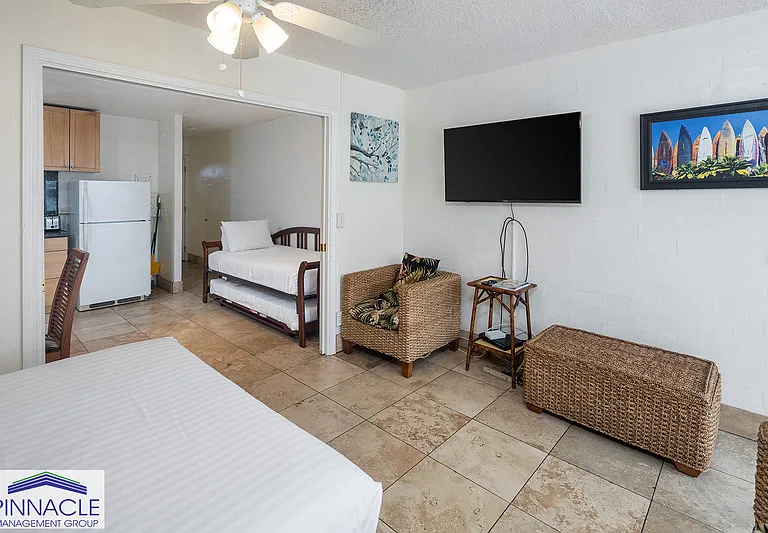 240 Liliuokalani Ave #202 — Photo 6