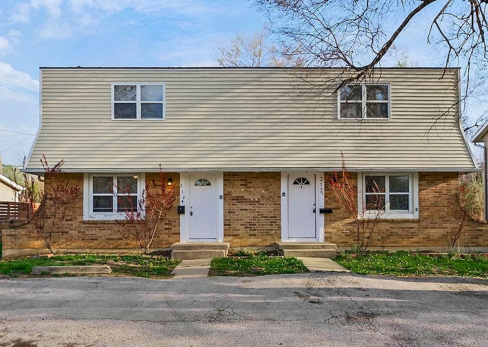 1st image of 212 N Oak Dr