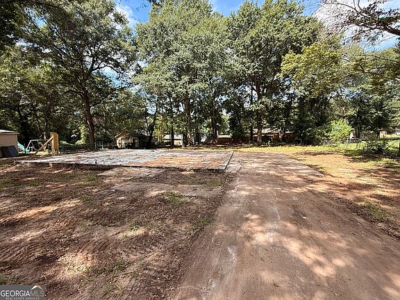 5th image of 414 N Lake Dr