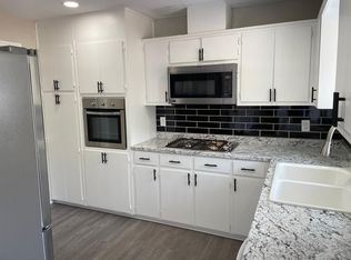 522 Laura Ln NW, Kennesaw, GA 30144