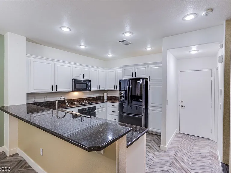 11518 Belmont Lake Dr #104 — Photo 10