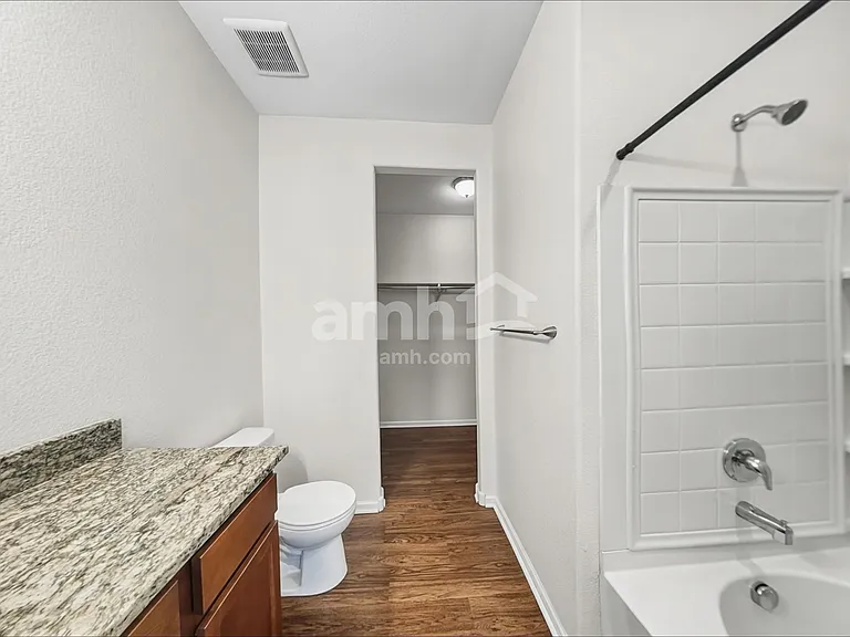 551 Reserve Ave — Photo 11