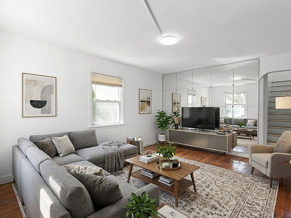 1st image of 7 Everett Street