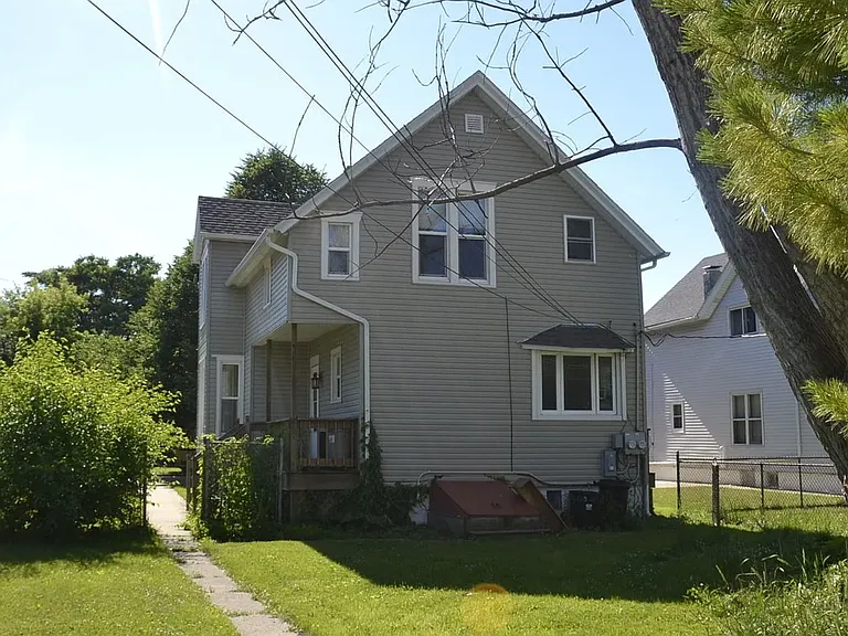 6035 24th Ave — Photo 19
