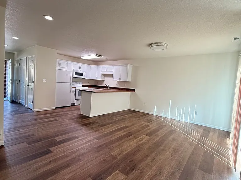 1532 Timber Creek Rd — Photo 4