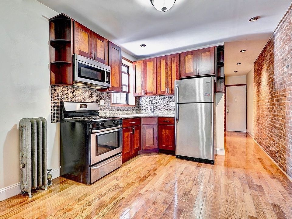 2nd image of 164 Sherman Ave APT 47