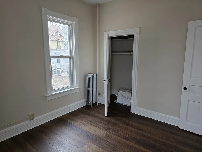 525 Dunbar Ave #8 — Photo 13