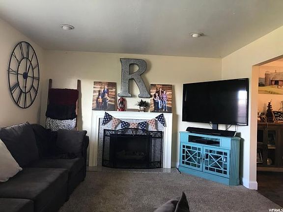5th image of 945 W Walden Hills Dr