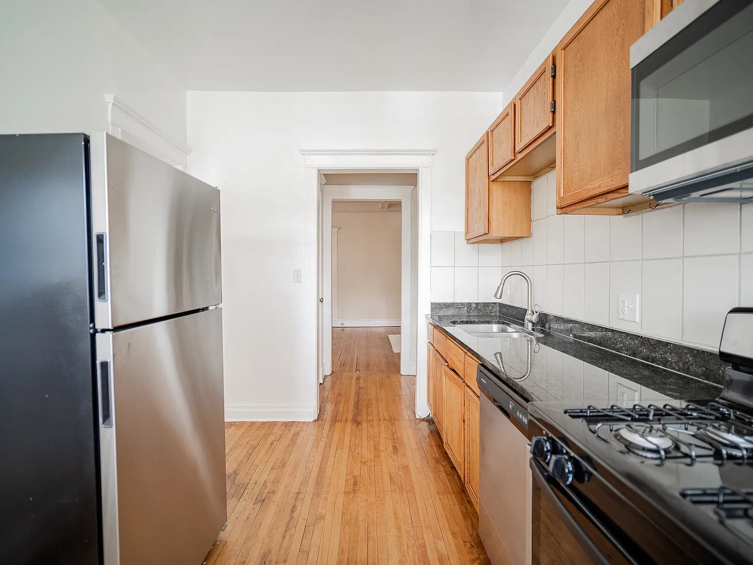 5124-26 S. University Ave — Photo 4
