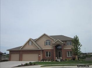 7453 S 102nd St, La Vista, NE 68128