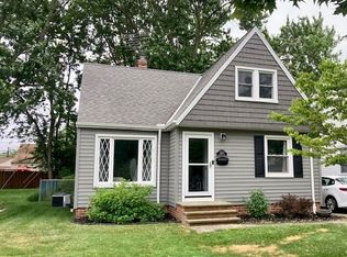 32212 Dickerson Rd, Willowick, OH 44095