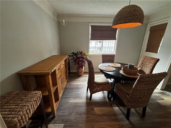 4009 S Crysler Ave APT 10, Independence, MO 64055