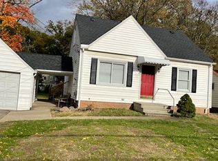 4085 Columbia Rd, North Olmsted, OH 44070