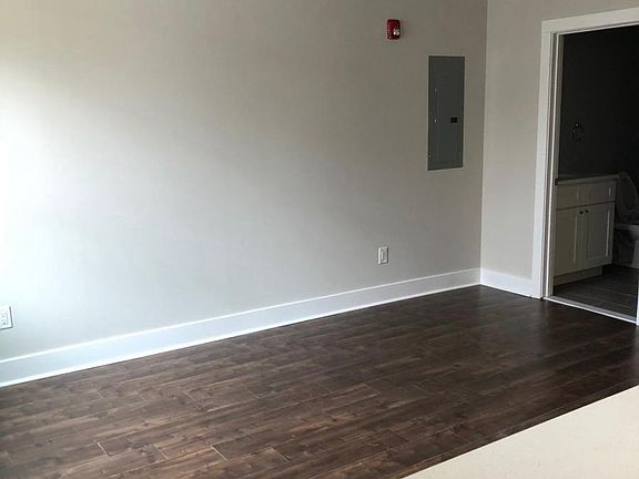 5th image of 1419 N Franklin St #14A