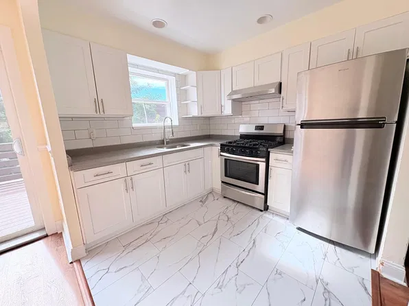 3210 Layton Ave, Bronx, NY 10465