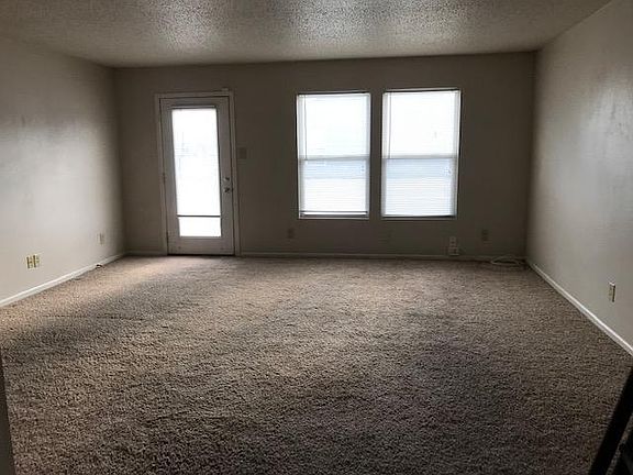 5th image of 853 Indigo Dr