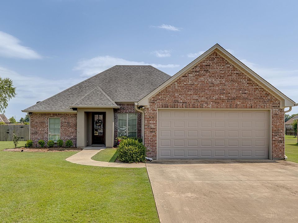 1st image of 203 Barker Dr