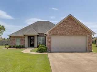 203 Barker Dr, Monroe, LA 71203