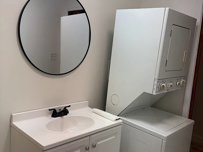 215 Buckingham Pl #1 — Photo 13