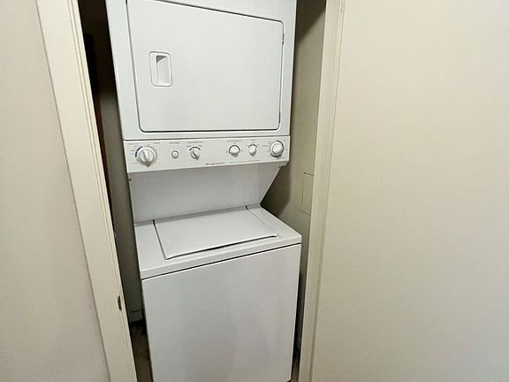 3rd image of 1150 J St Unit 213