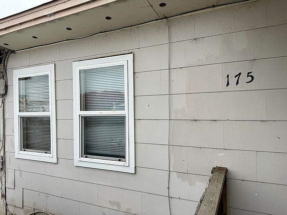 3rd image of 175 Cod St