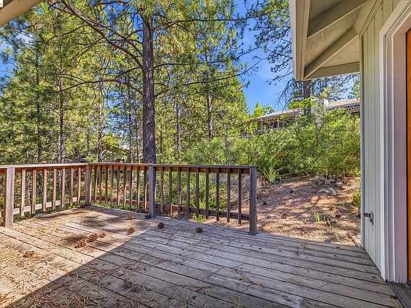 5th image of 12033 Hillhurst Cir