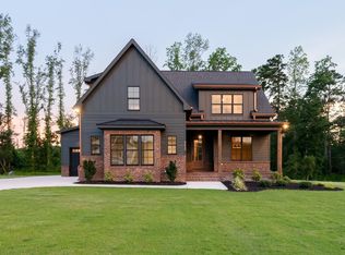 8620 Dukes Lake Rd, Zebulon, NC 27597