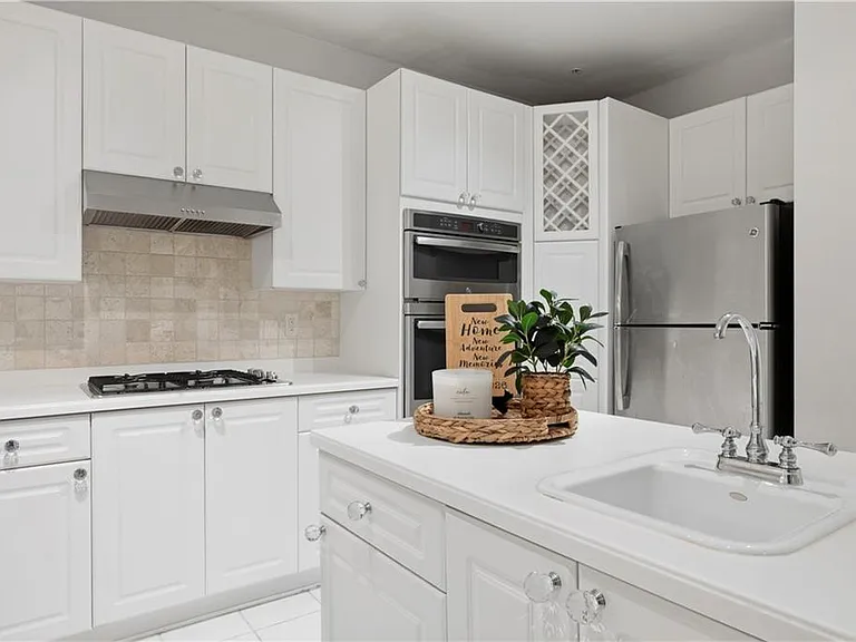 424 Lindbergh Dr NE #208 — Photo 9