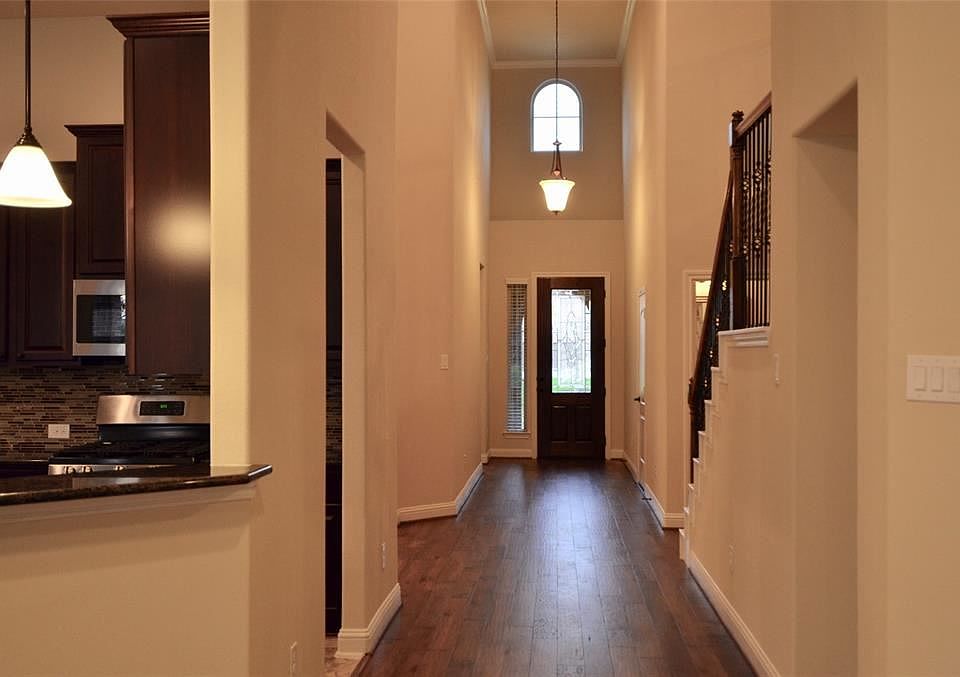 1st image of 18719 Fairmont Springs Ct