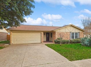 5909 Oak Hill Rd, Watauga, TX 76148