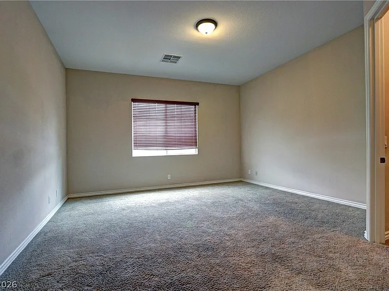 7560 Prancing Pony Ct — Photo 17