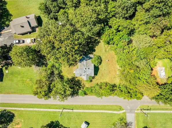 300 Giles St, Mebane, NC 27302