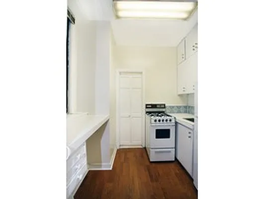 Sold by Corcoran | media 7