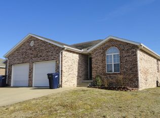 1707 Red Bird Dr #A, Webb City, MO 64870